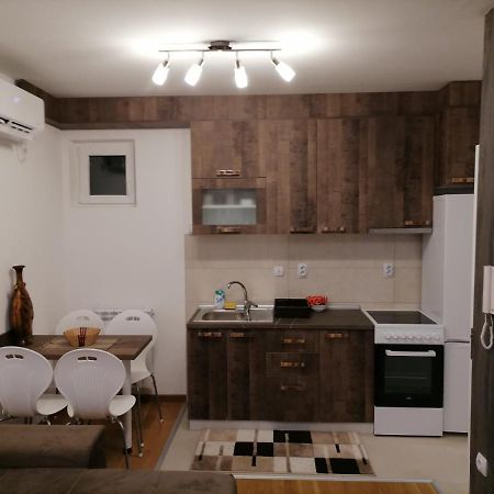Apartman Ana Ni エクステリア 写真