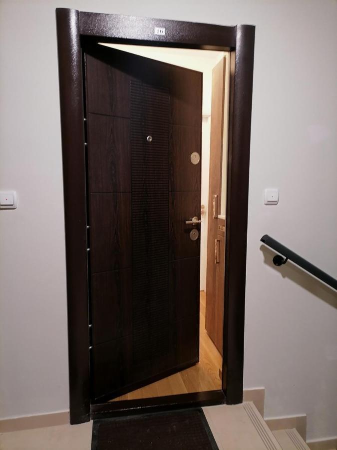 Apartman Ana Ni エクステリア 写真