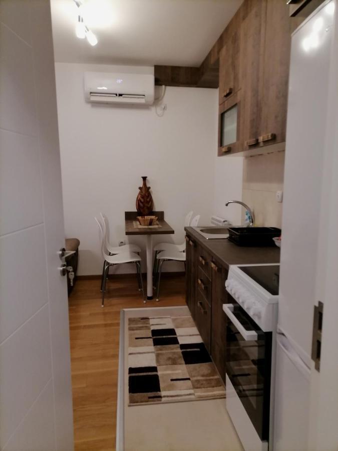 Apartman Ana Ni エクステリア 写真