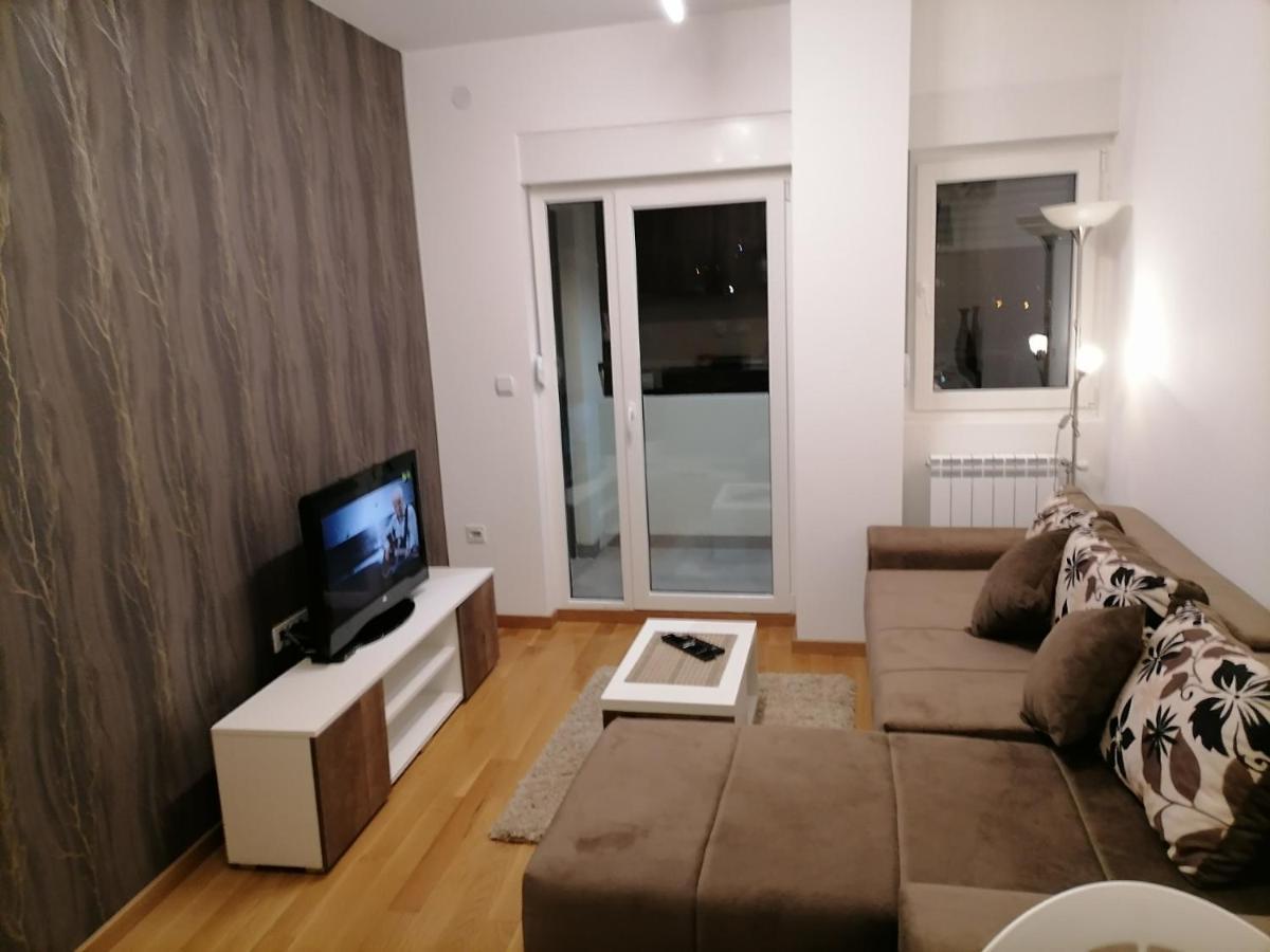Apartman Ana Ni エクステリア 写真